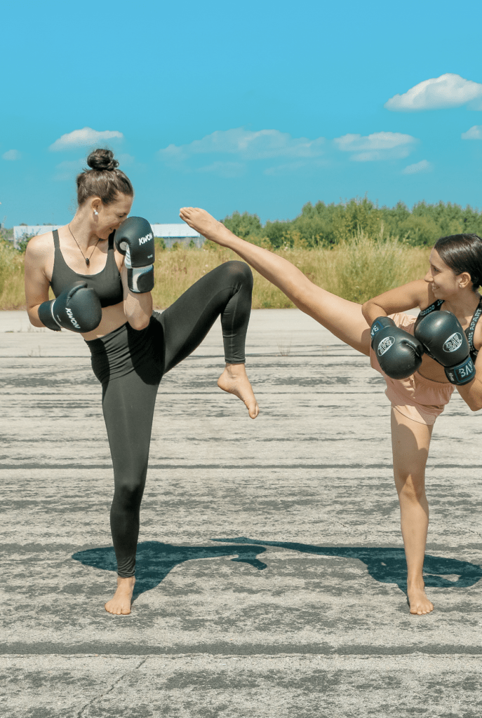 Freundinnen - Sport Reportage - Kampfsport