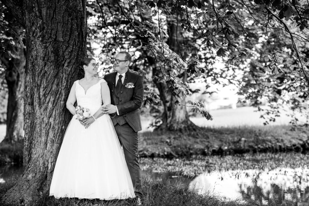 Hochzeitsreportage - Kirchliche Hochzeit Brautpaar, Gäste, Stimmung, Eventlocation & Kirche