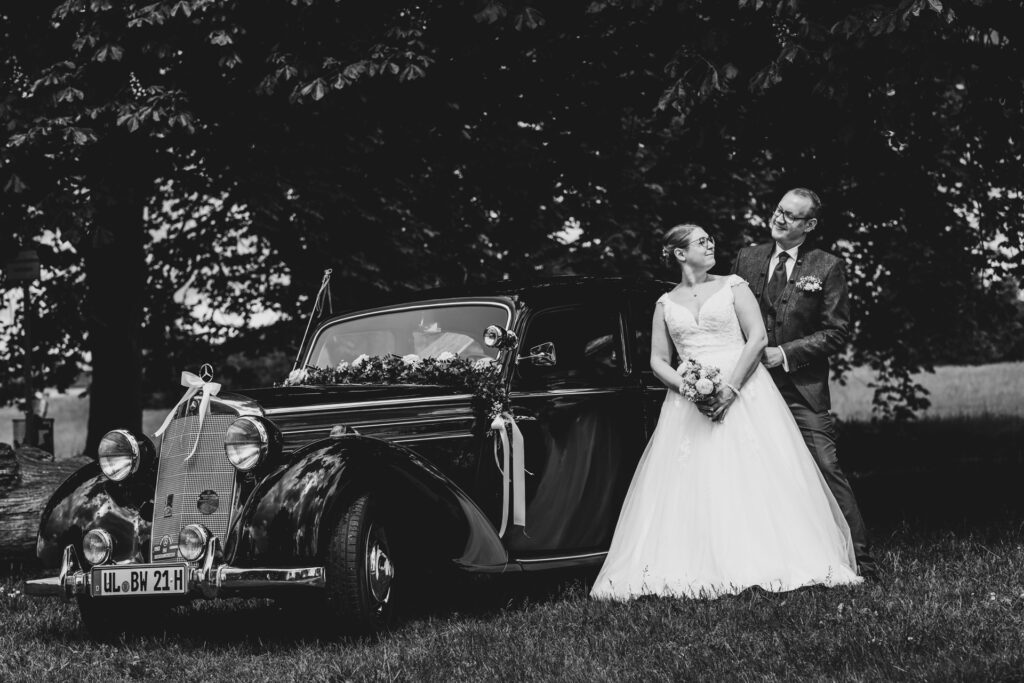 Hochzeitsreportage - Kirchliche Hochzeit Brautpaar, Gäste, Stimmung, Eventlocation & Kirche