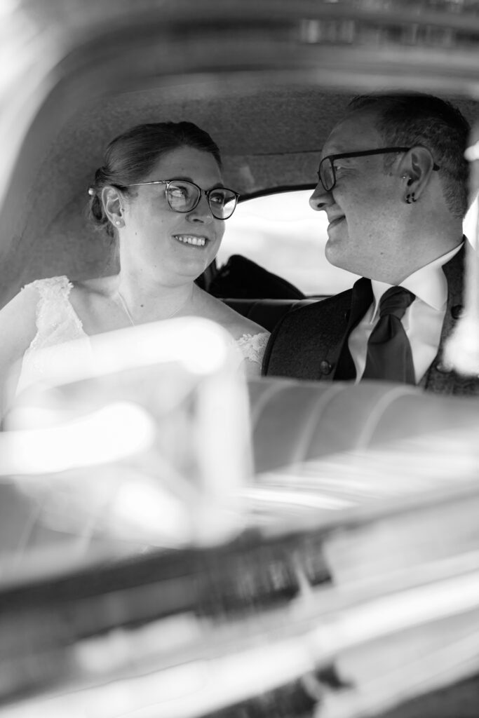 Hochzeitsreportage - Kirchliche Hochzeit Brautpaar, Gäste, Stimmung, Eventlocation & Kirche