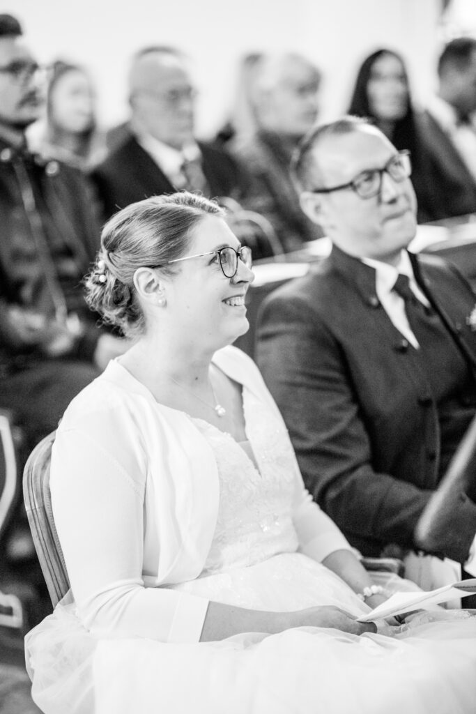 Hochzeitsreportage - Kirchliche Hochzeit Brautpaar, Gäste, Stimmung, Eventlocation & Kirche