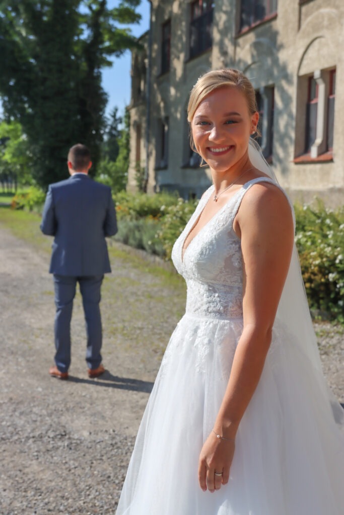 Hochzeitsreportage - Brautpaar, Gäste, Kirche, Eventlocation, Schlossgarten