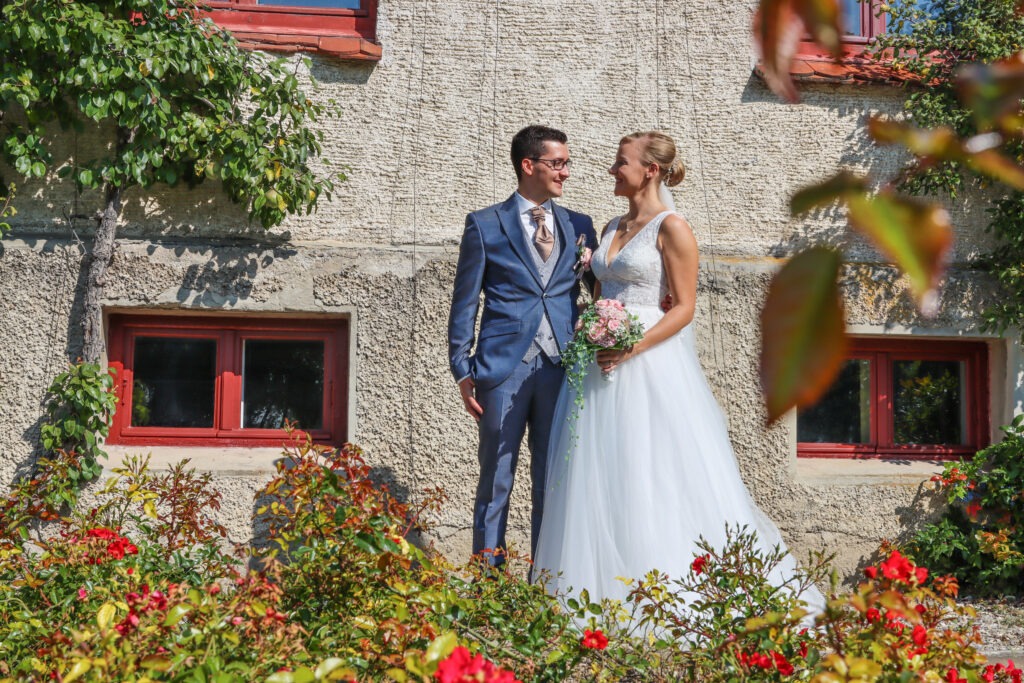 Hochzeitsreportage - Brautpaar, Gäste, Kirche, Eventlocation, Schlossgarten