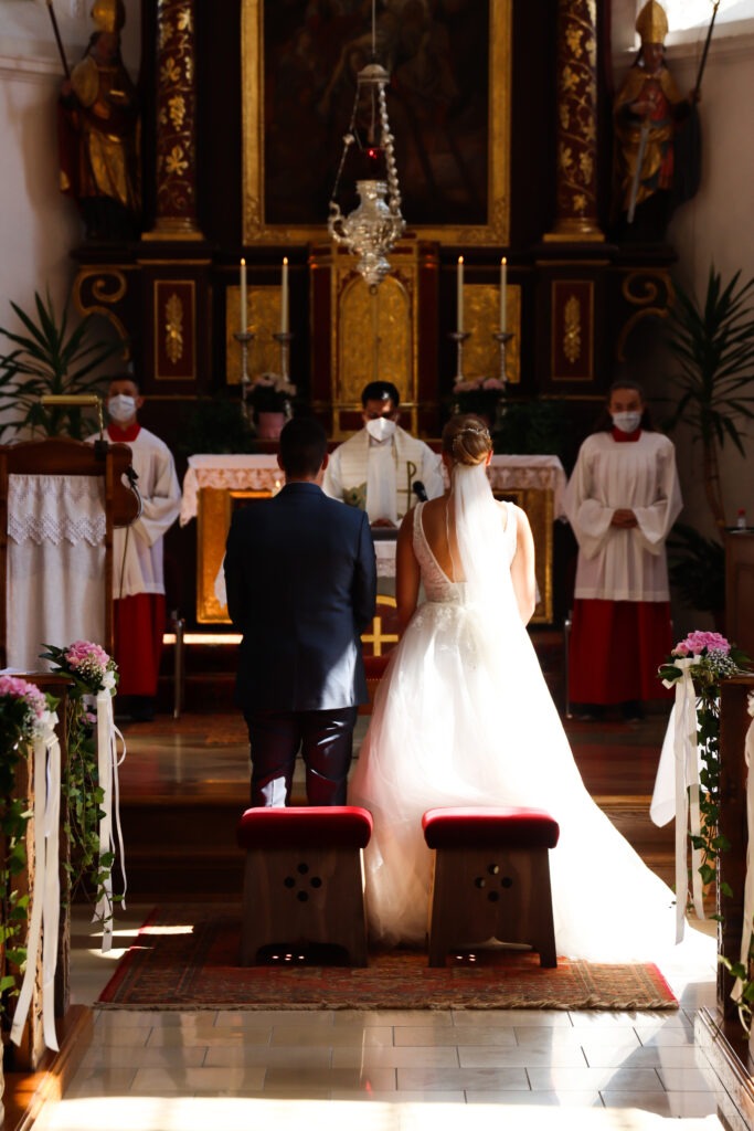 Hochzeitsreportage - Brautpaar, Gäste, Kirche, Eventlocation, Schlossgarten
