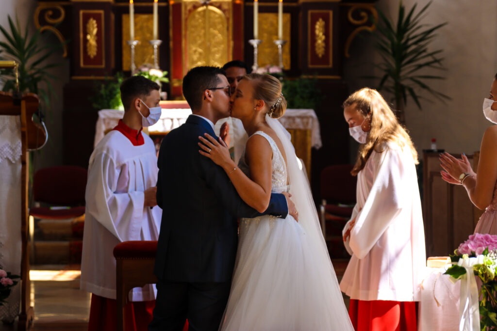Hochzeitsreportage - Brautpaar, Gäste, Kirche, Eventlocation, Schlossgarten