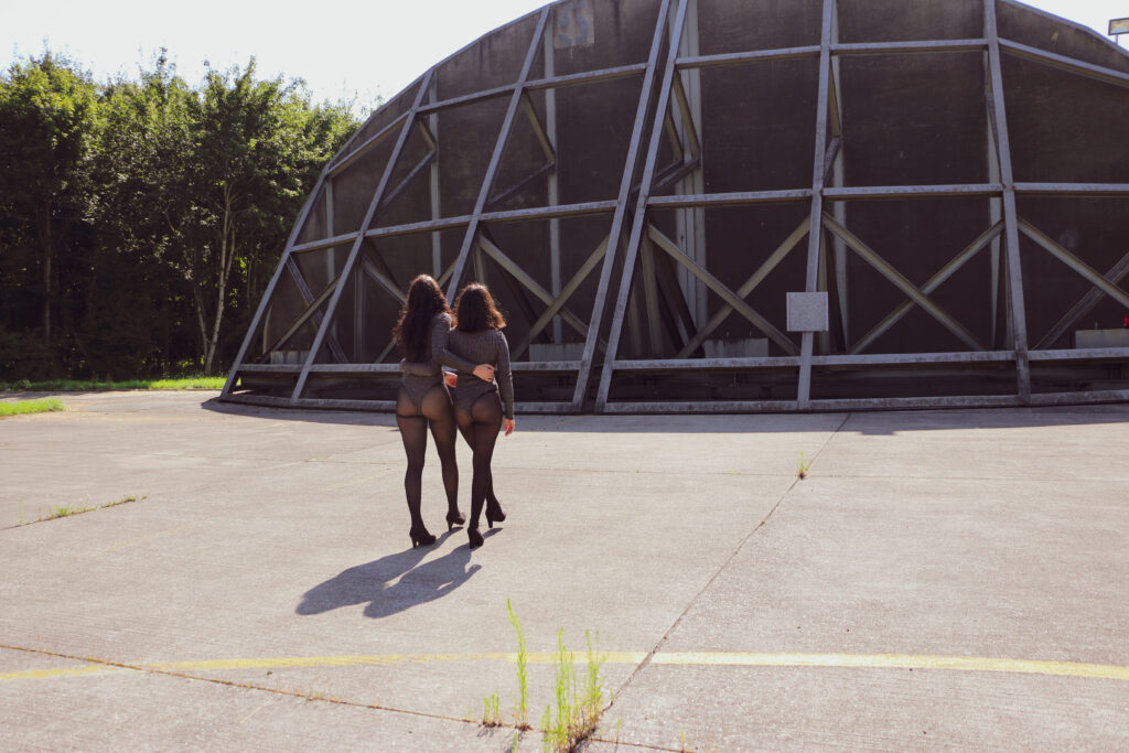 Freundinnen - Sport Reportage - Kampfsport