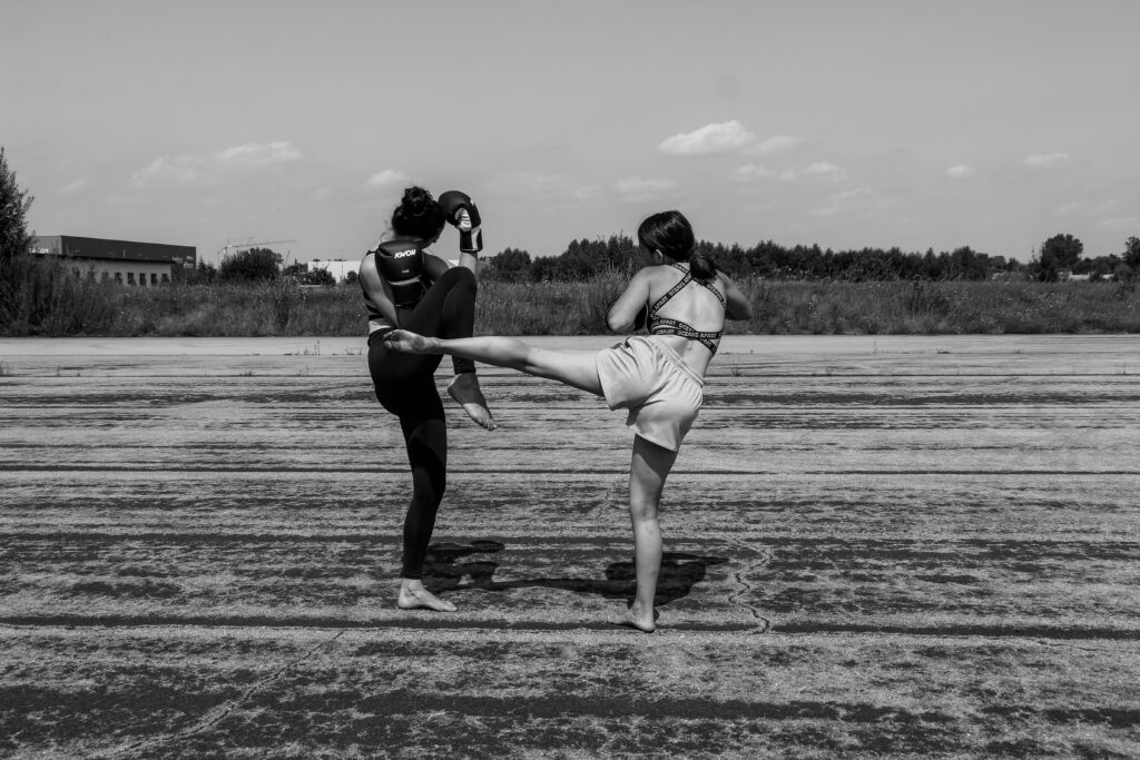 Freundinnen - Sport Reportage - Kampfsport