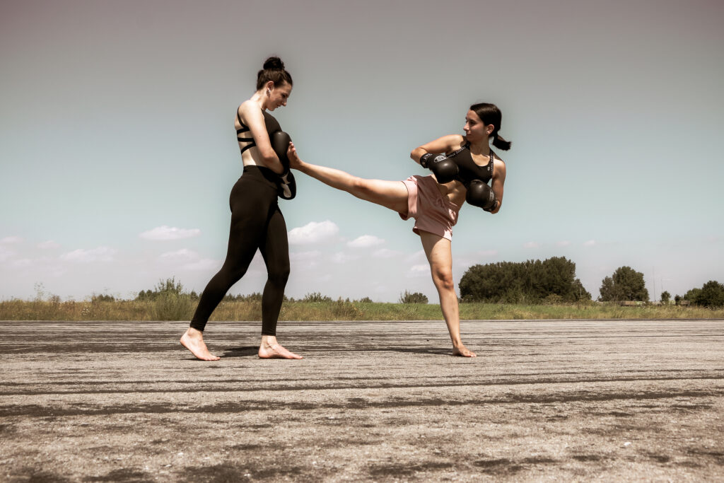 Freundinnen - Sport Reportage - Kampfsport