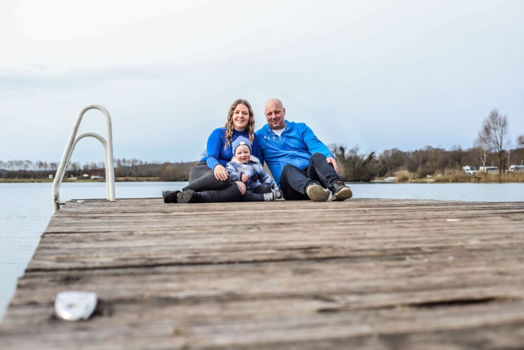 Familienreportage - Kind, Vater & Mutter am Weiher