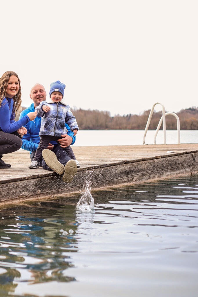 Familienreportage - Kind, Vater & Mutter am Weiher