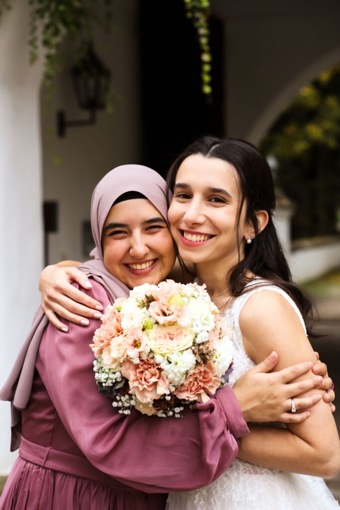 Standesamtliche Hochzeitsreportage - Brautpaar, Gäste, Standesamt, Schlossgarten, Schloss Neuburg a.d. Kammel