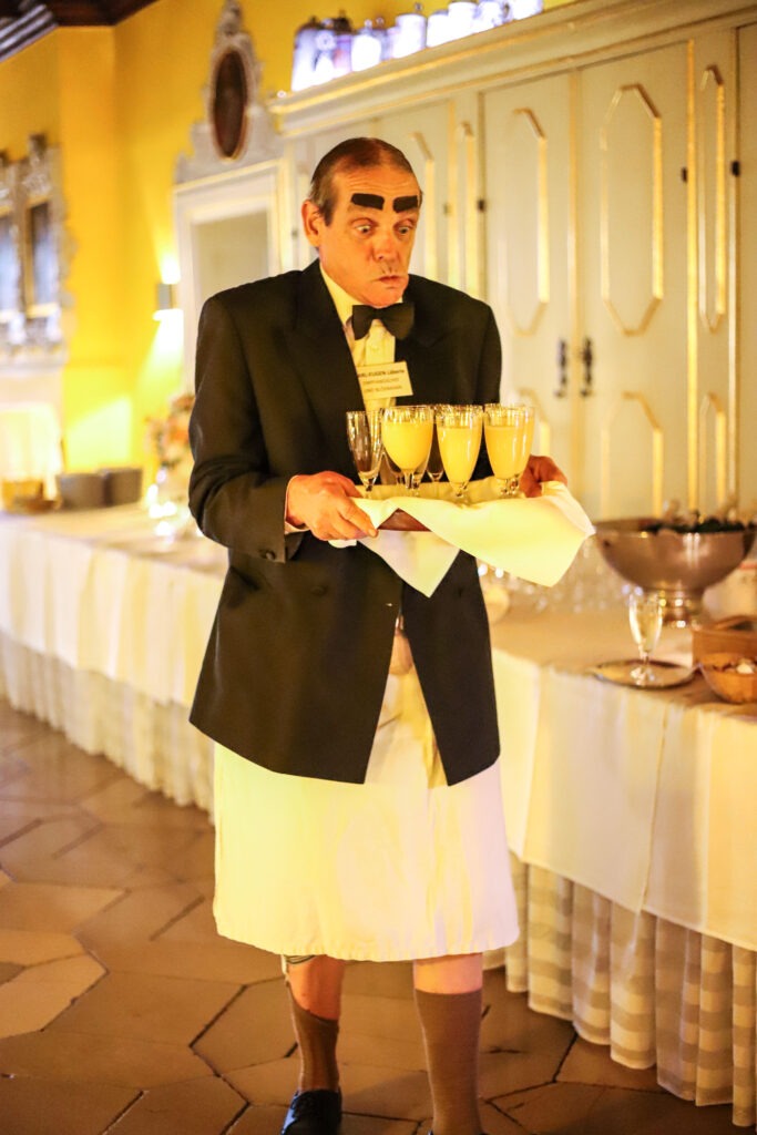 Standesamtliche Hochzeitsreportage - Brautpaar, Gäste, Standesamt, Schlossgarten, Schloss Neuburg a.d. Kammel