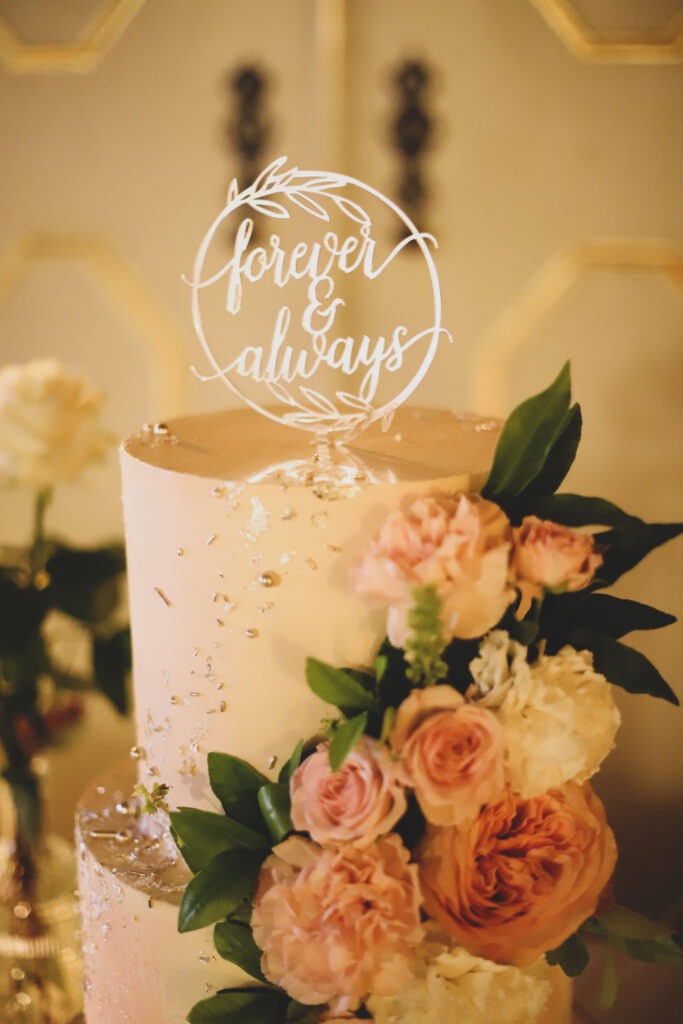 Standesamtliche Hochzeitsreportage - Brautpaar, Gäste, Standesamt, Schlossgarten, Schloss Neuburg a.d. Kammel