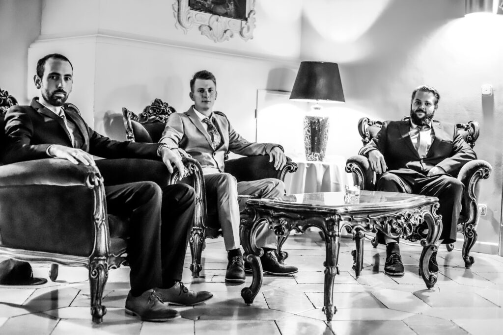 Standesamtliche Hochzeitsreportage - Brautpaar, Gäste, Standesamt, Schlossgarten, Schloss Neuburg a.d. Kammel