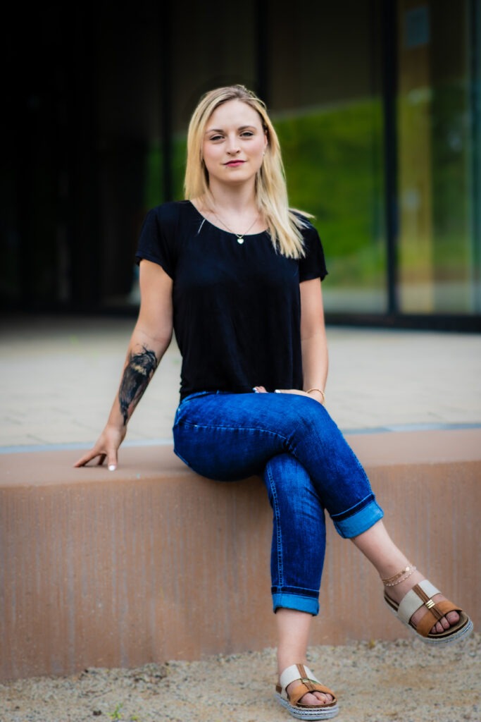 Business Bilder Janine - Portrait & Ganzkörper