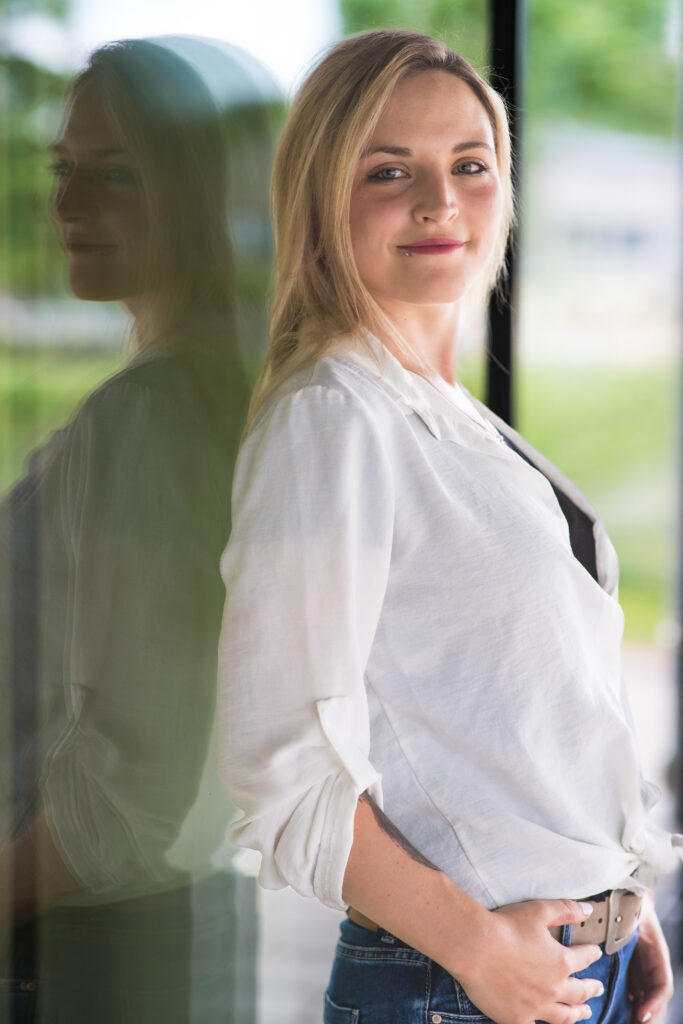 Business Bilder Janine - Portrait & Ganzkörper